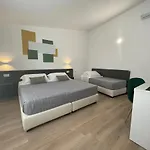Guest house Admayora