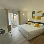 Admayora Guest house
