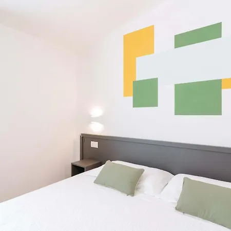 Casa de hóspedes Admayora 3*