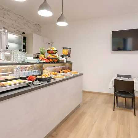 Guest house Admayora 3*