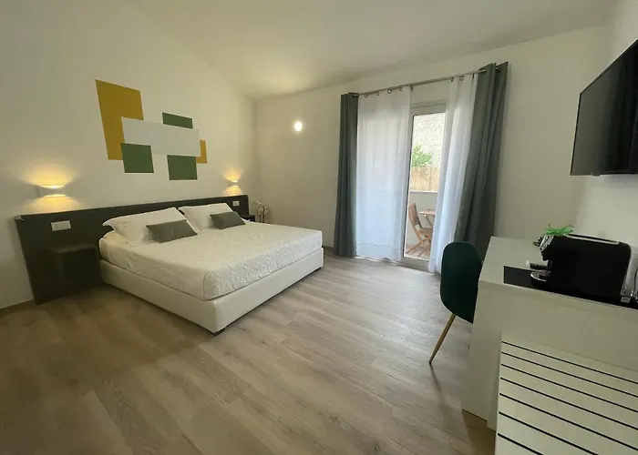 Pensión Admayora 3*